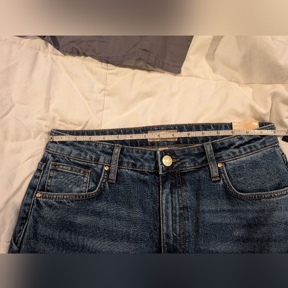 NWT. Classic Blue Women's Jeans - Picture 9 of 9